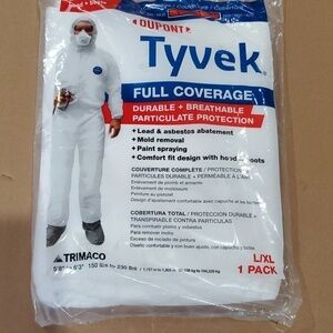 Dupont Tyveck full coverage protection suit includes hood and boots large/XL